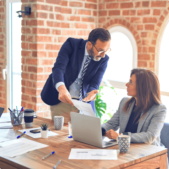 Oparcie Bitrevo - Zespół ekspertów ds. kryptowalut